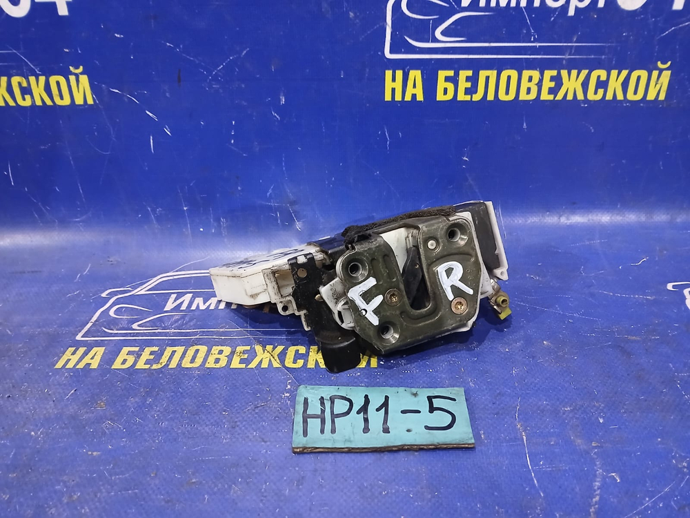 Замок двери передней правой NISSAN PRIMERA 1998