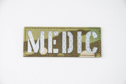 Шеврон MEDIC светоотражающий кордура 3,5х8,5 см. Мультикам