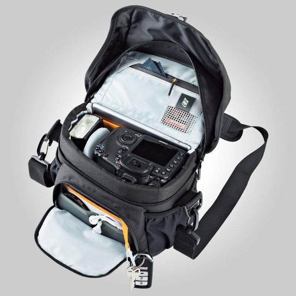 Lowepro Nova 170 AW II Black