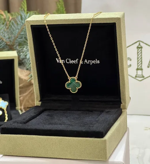 Подвеска Van Cleef &amp; Arpels Alhambra