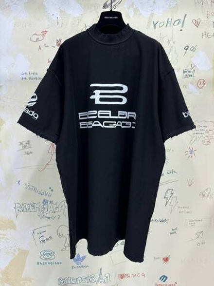 Футболка Balenciaga