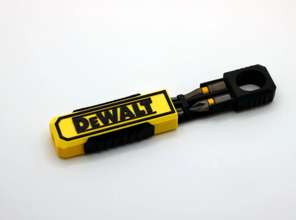 Набор отверток с насадками от DeWalt , функция брелка