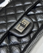 Сумка Шанель Chanel 2.55 Small премиум класса, замок Mademoiselle и стёганая кожа