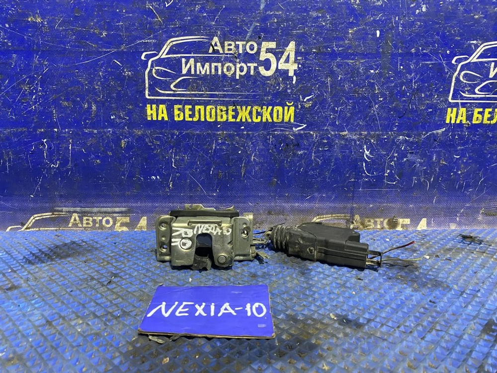 Замок двери задней правой DAEWOO NEXIA 1997