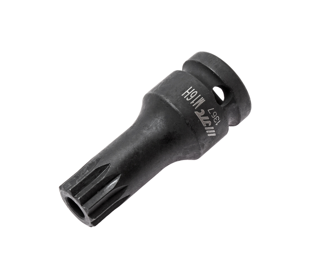 JTC-1367 - Головка для коробки передач 1/2" М16Н SPLINE (VW Golf 4 AUDI A3,A4,A6) JTC -  
  Специальная ударопрочная конструкция головки предназначена для снятия и установки сливной пробки коробки передач.
   Применение: Ауди (Audi) A3/A4/A6 и Golf IV/LT.    
  Длина: 60 мм.
  Количество в оптовой упаковке: 10 шт. и 100 шт. 
  Габаритные размеры: 60/25/25 мм. (Д/Ш/В) 
  Вес: 108 гр.