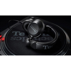 Виниловый проигрыватель Technics SL-1210MK7 Black