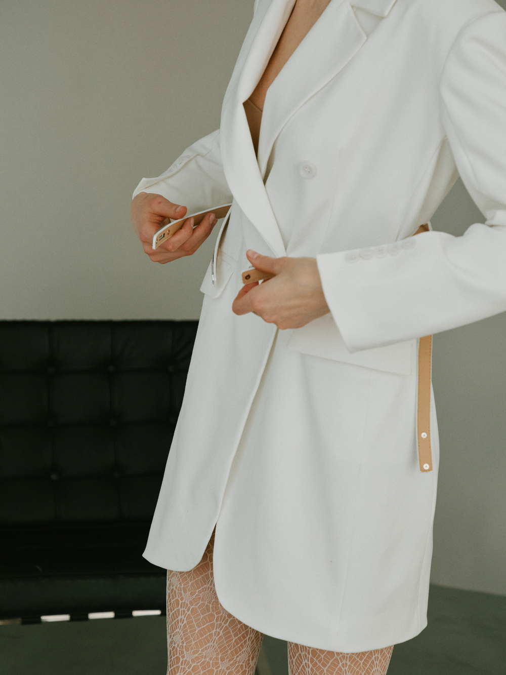 Элегантное платье жакет из костюмной ткани beige/white