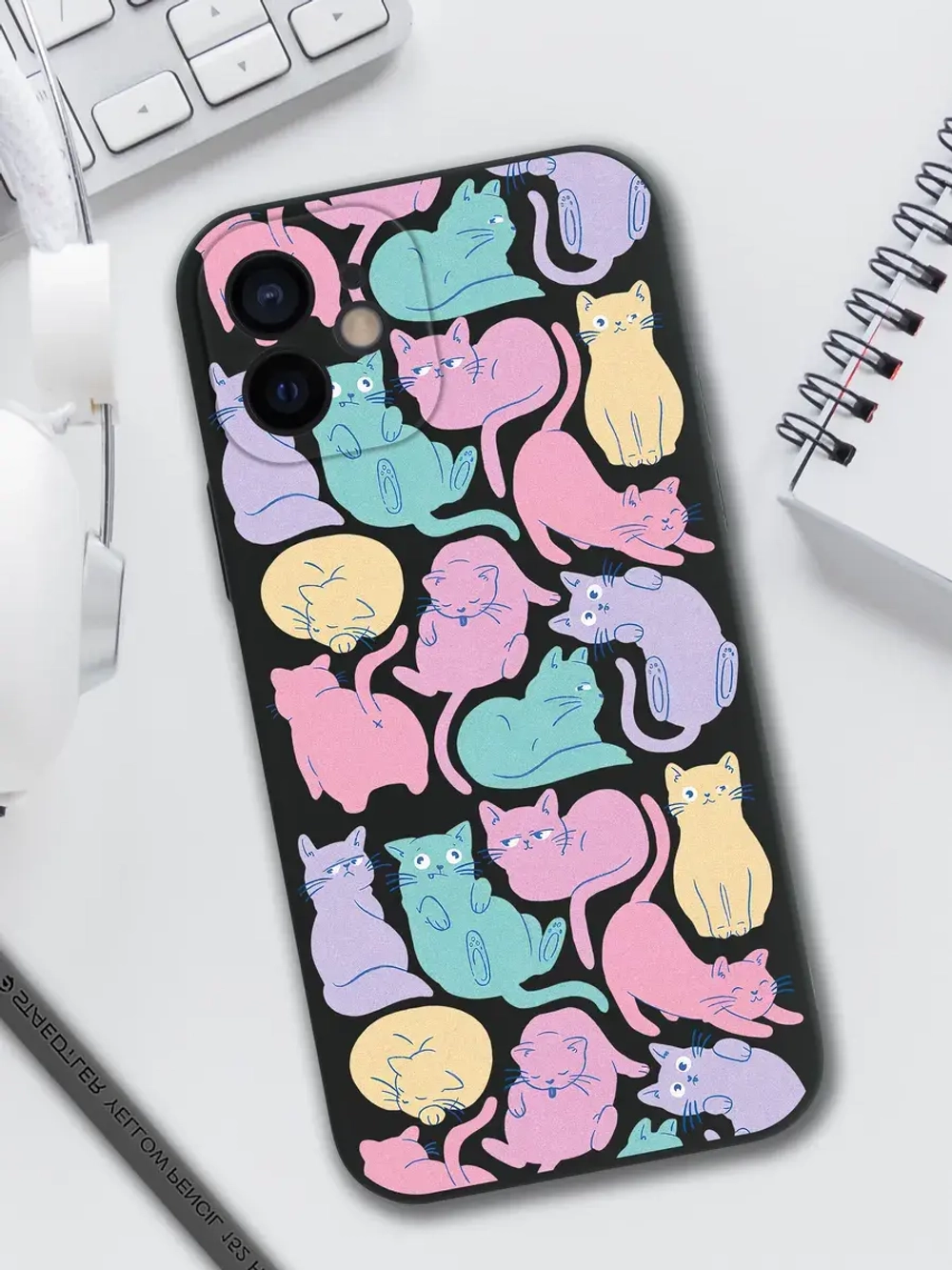 Чехол на iPhone 12 с принтом