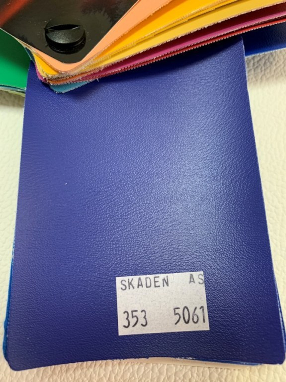 Искусственная кожа Skaden (Скаден) B353/5061/AS