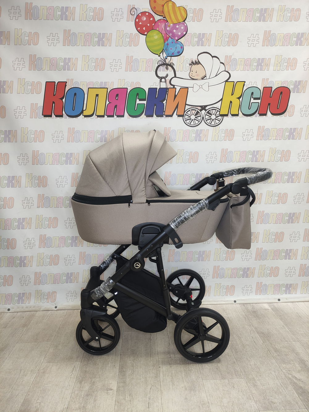 Коляска модульная Adamex Mobi New Tip M-TK72