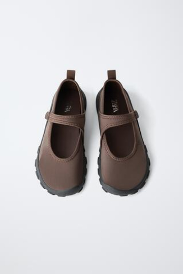 ZARA СПОРТИВНЫЕ БАЛЕТКИ BAREFOOT, КОРИЧНЕВЫЙ