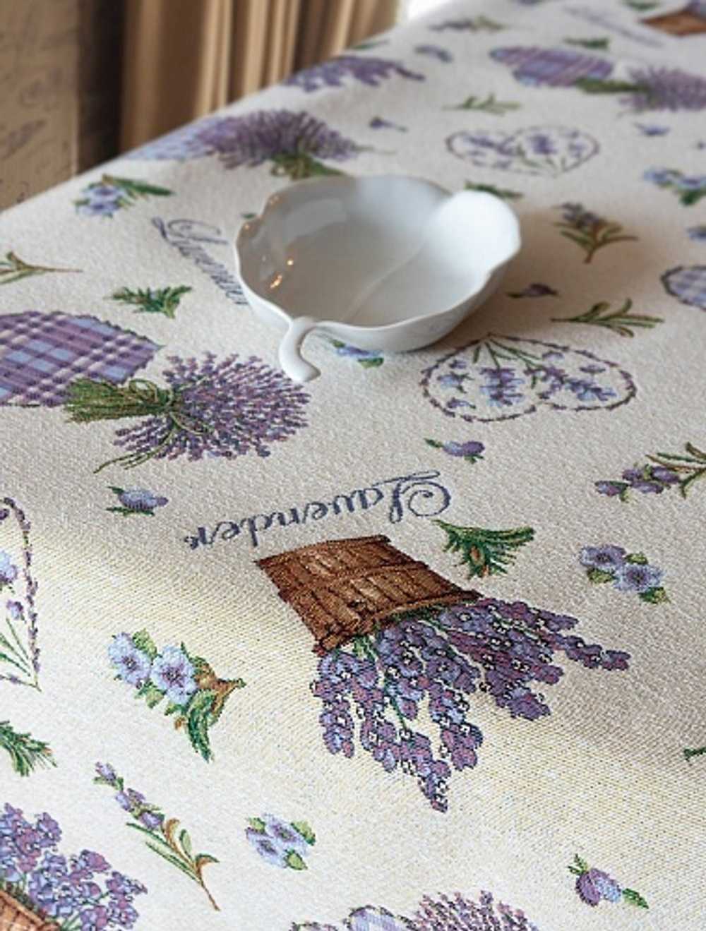 Скатерть 140x220 Dreams Gobelin Lavanda