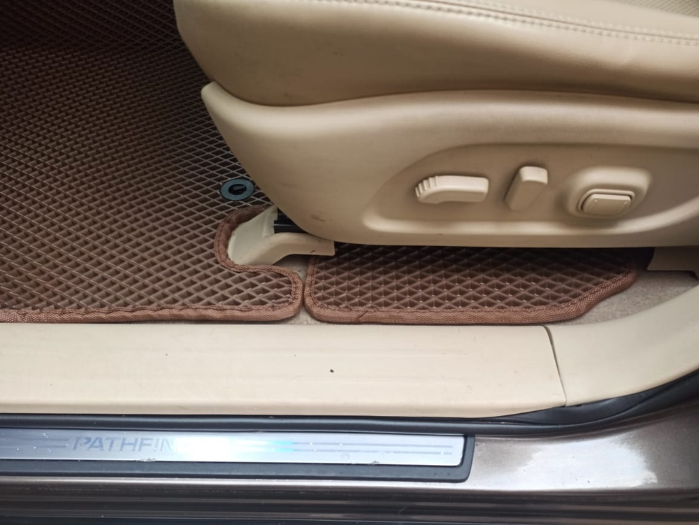 Автоковрики для Nissan Pathfinder, 4 (2012-2021)