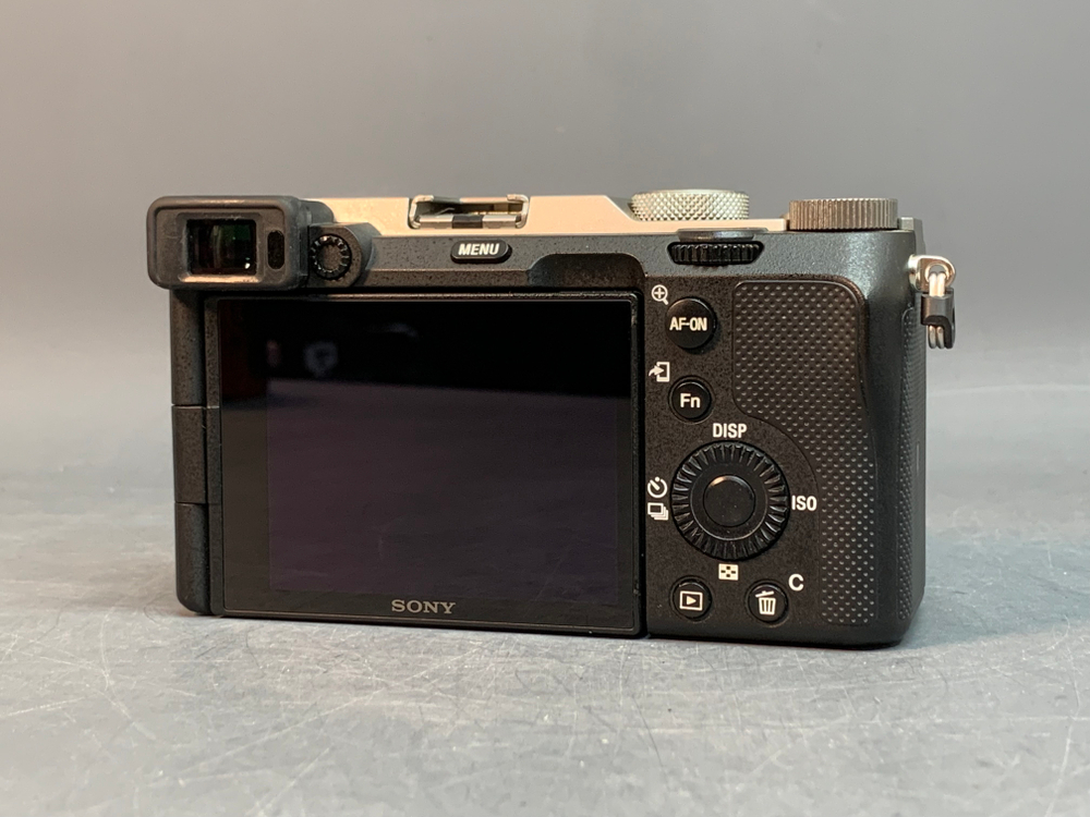 Sony A7C 12.900 кадров