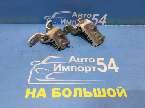 Петля двери задней левой TOYOTA COROLLA 1999