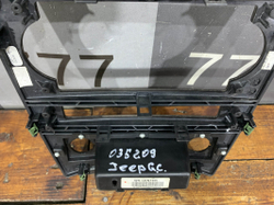 Накладка торпедо Jeep Grand Cherokee (WH/WK) 04-10 Б/У Оригинал X35011400WQ