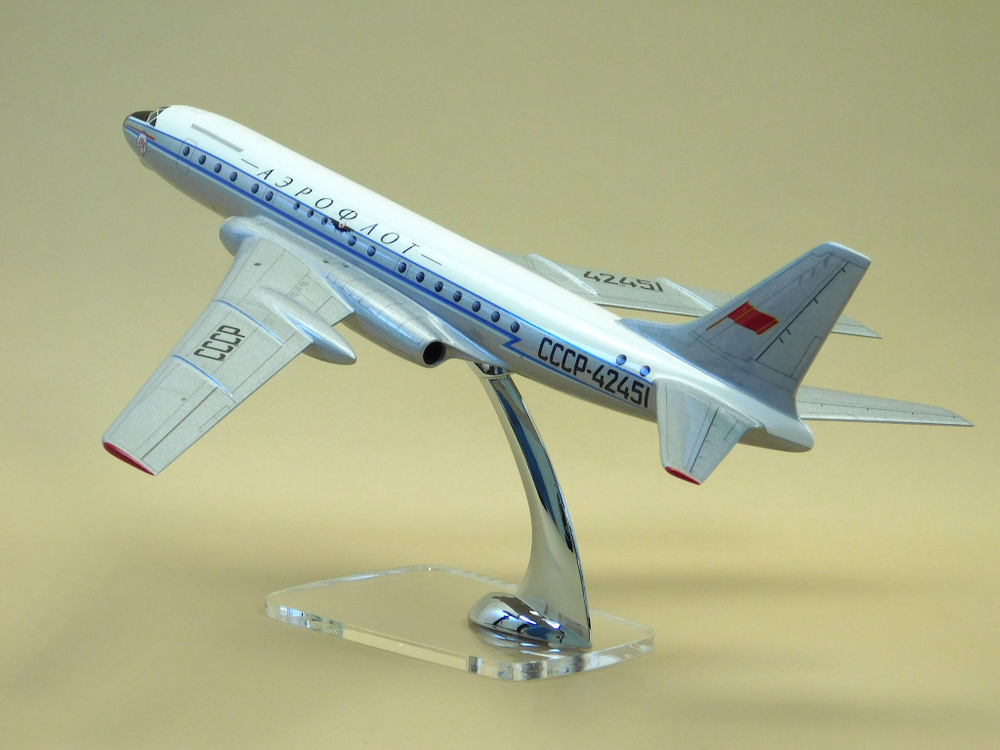 Модель самолета Ту-104А (М1:100, Аэрофлот СССР-42451)