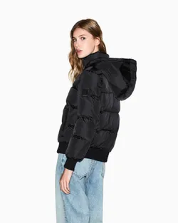 Пуховик женский ARMANI EXCHANGE