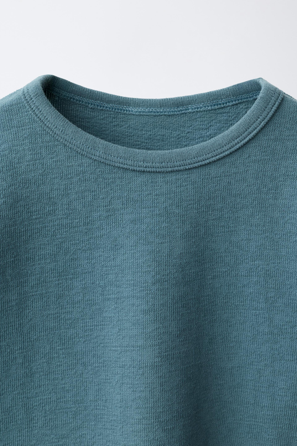 ZARA ОДНОТОННАЯ ФУТБОЛКА, УТИНО-СИНИЙ