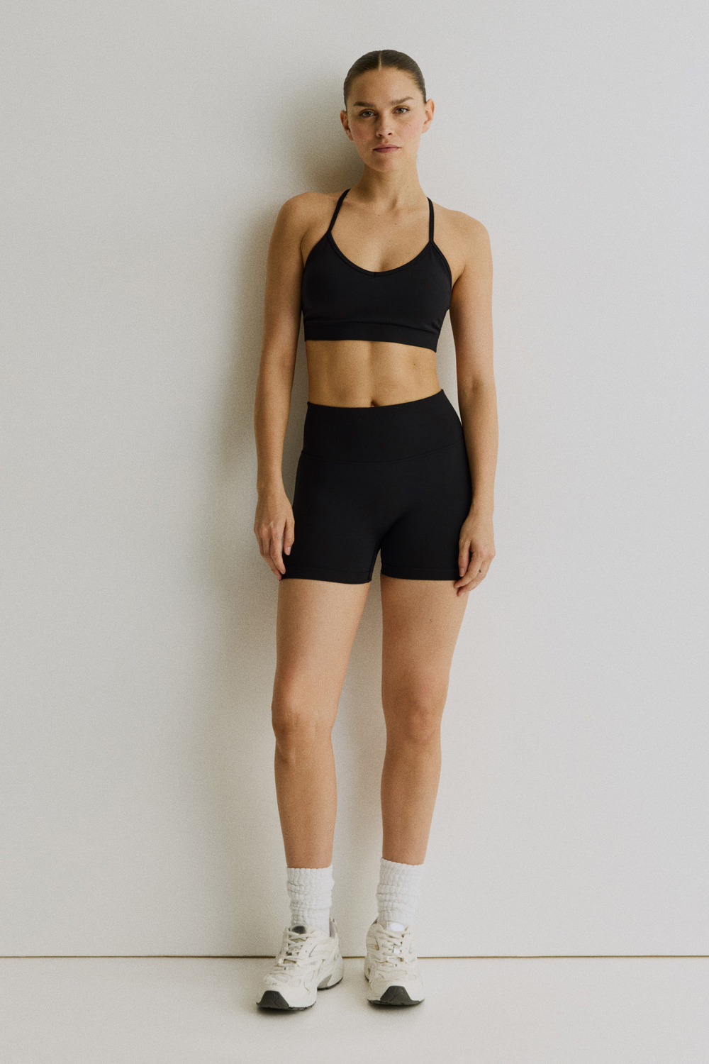 Короткие легинсы Seamless DryMove™ со сборками - H&M