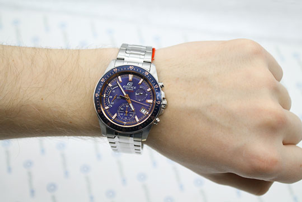 Часы Casio EFV-540D-2A
