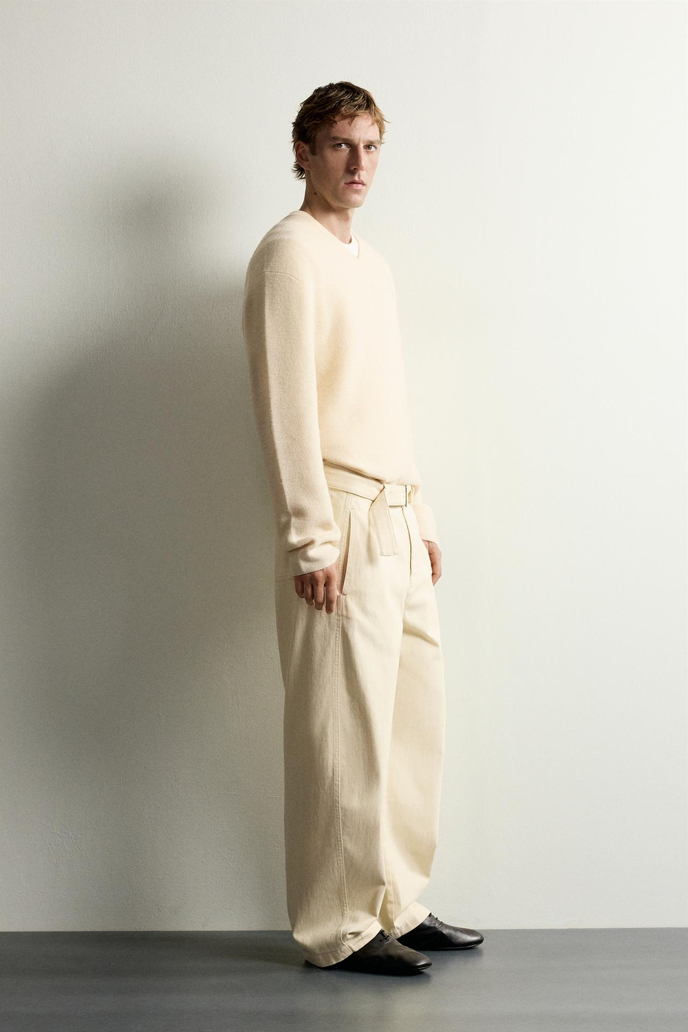 ZARA БРЮКИ RELAXED FIT С ПОЯСОМ, ЭКРЮ