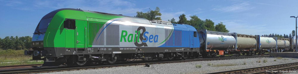 TT Тепловоз Herkules BR 223 Rail & Sea VI