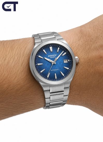 CASIO EFK-200D-2ADR EDIFICE мужские наручные часы — автоматическая модель с синим градиентным циферблатом и сапфировым стеклом