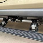 Электрические боковые пороги для Jeep Gladiator JT 2020+ влагозащищённые