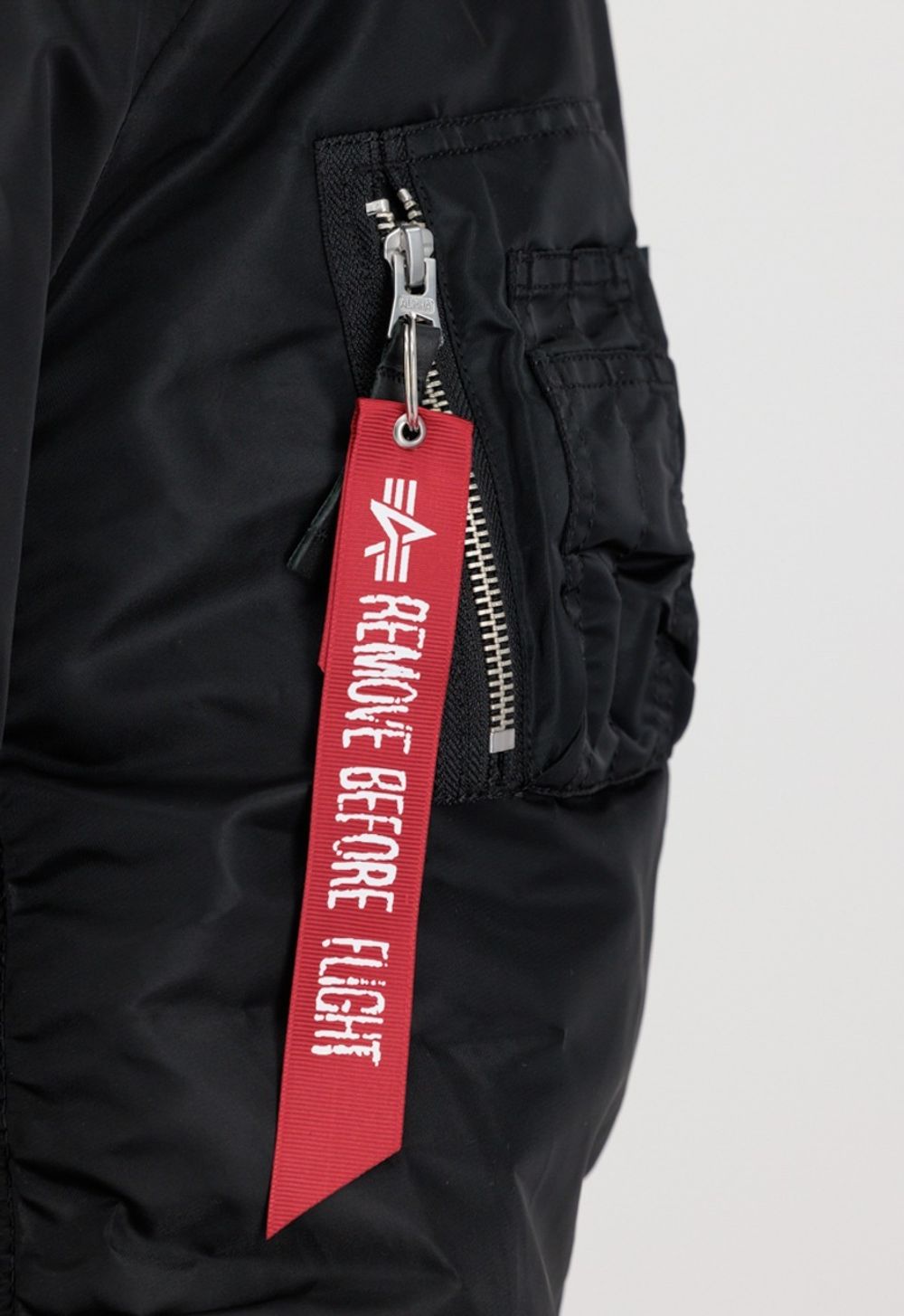 Куртка утепленная мужская ALPHA INDUSTRIES MA-1 Hooded Arctic