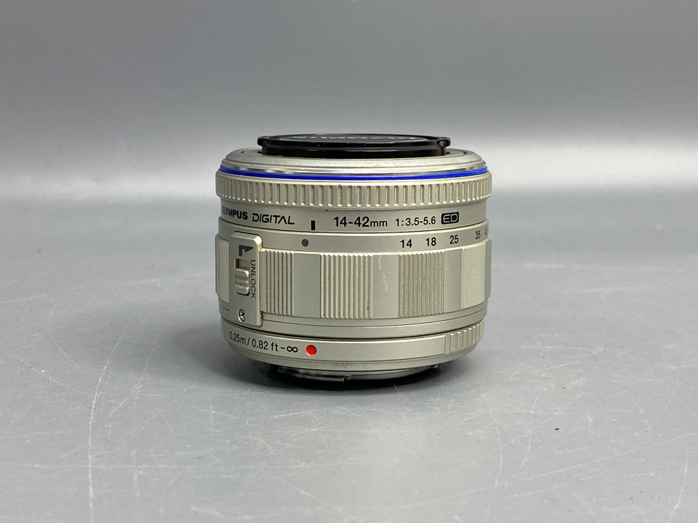 Olympus Pen E-P1 kit 14-42mm 3.5-5.6