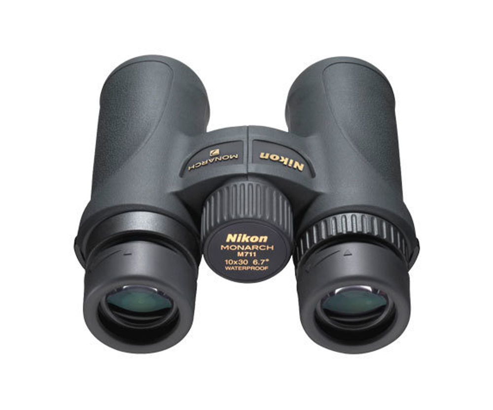 Бинокль Nikon Monarch 7 10x30