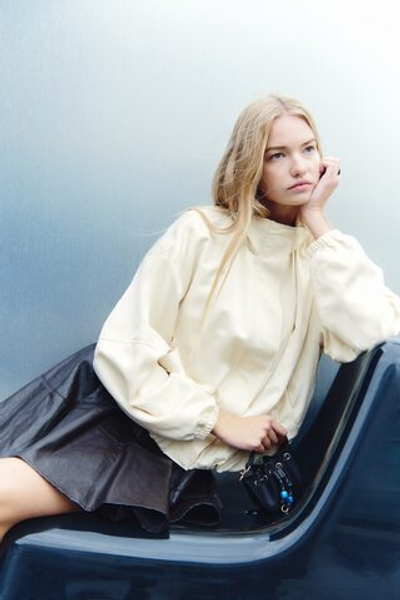 Короткий жакет с рукавами-баллонами и воротником-трубой - H&M