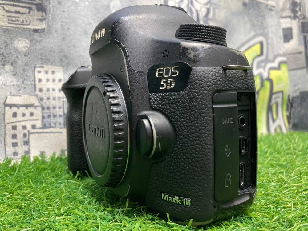 Canon EOS 5D Mark III