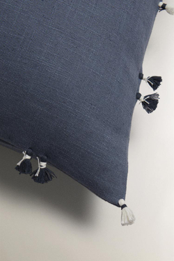ZARA HOME ЧЕХОЛ ДЛЯ ДЕКОРАТИВНОЙ ПОДУШКИ С КИСТОЧКАМИ, СИНИЙ