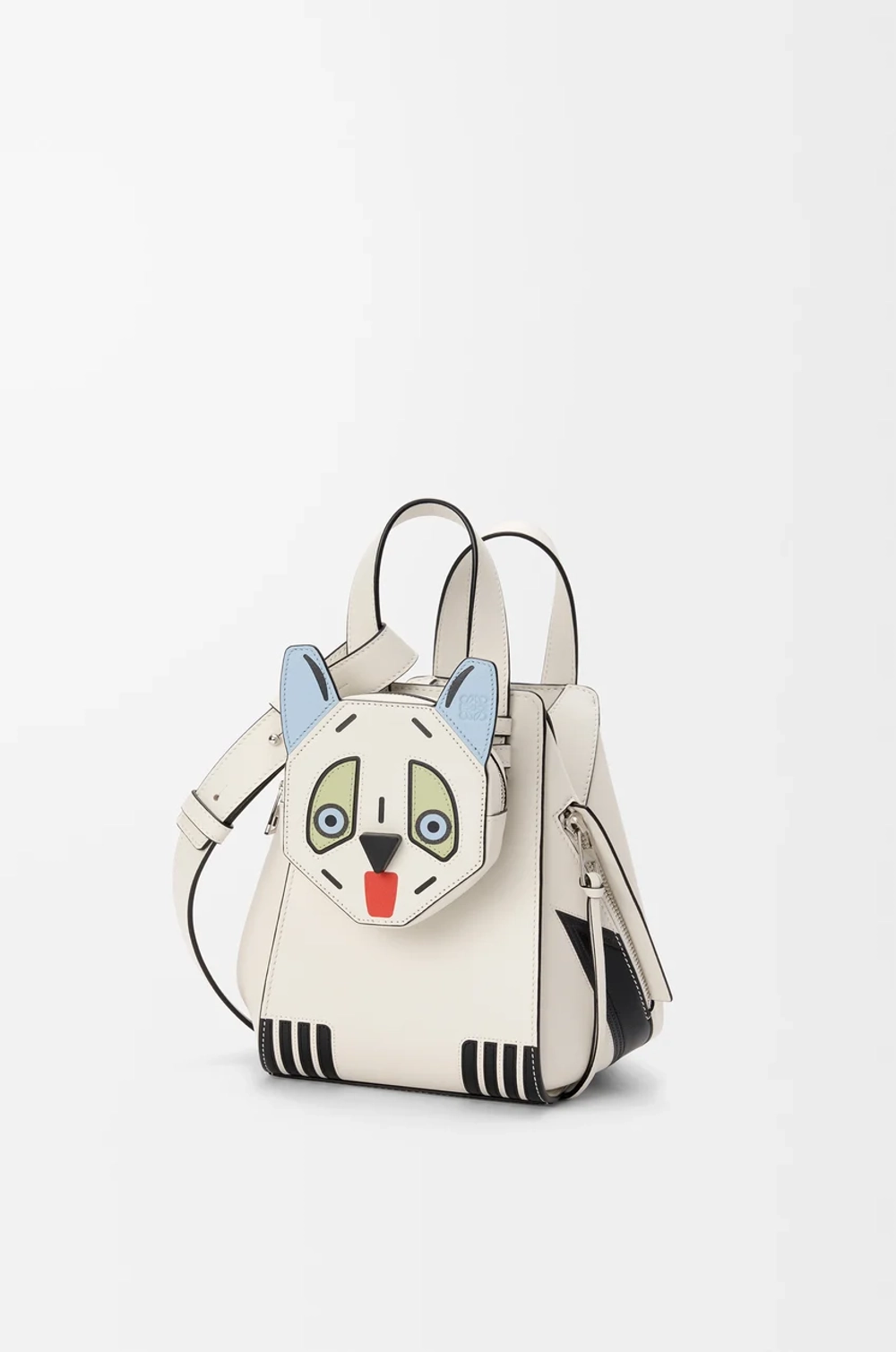 Loewe Компактная сумка Hammock Futurist Cat из классической телячьей кожи, экрю