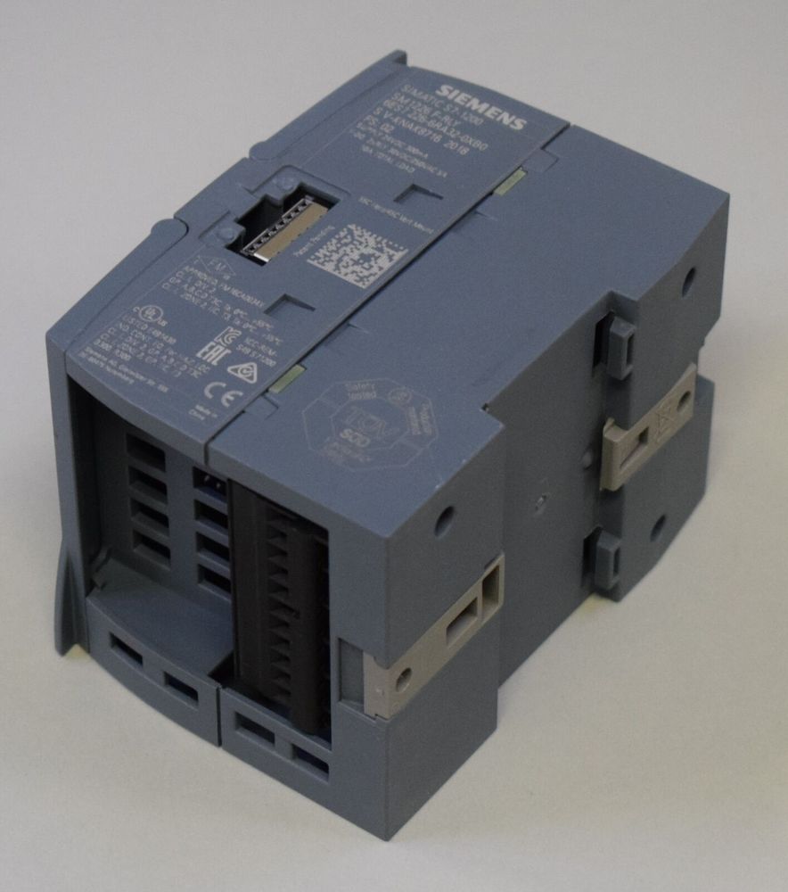 SIEMENS 6ES7226-6RA32-0XB0 SIEMENS 6ES7226-6RA32-0XB0