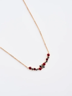 Тонкое колье Млечный путь с красными кристаллами Swarovski