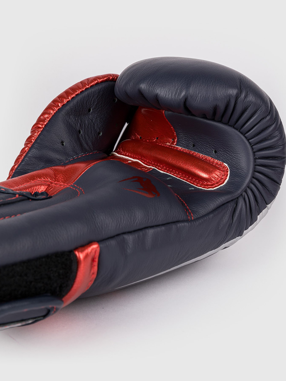 Перчатки боксерские Venum Giant 3.0 Navy Blue/Red