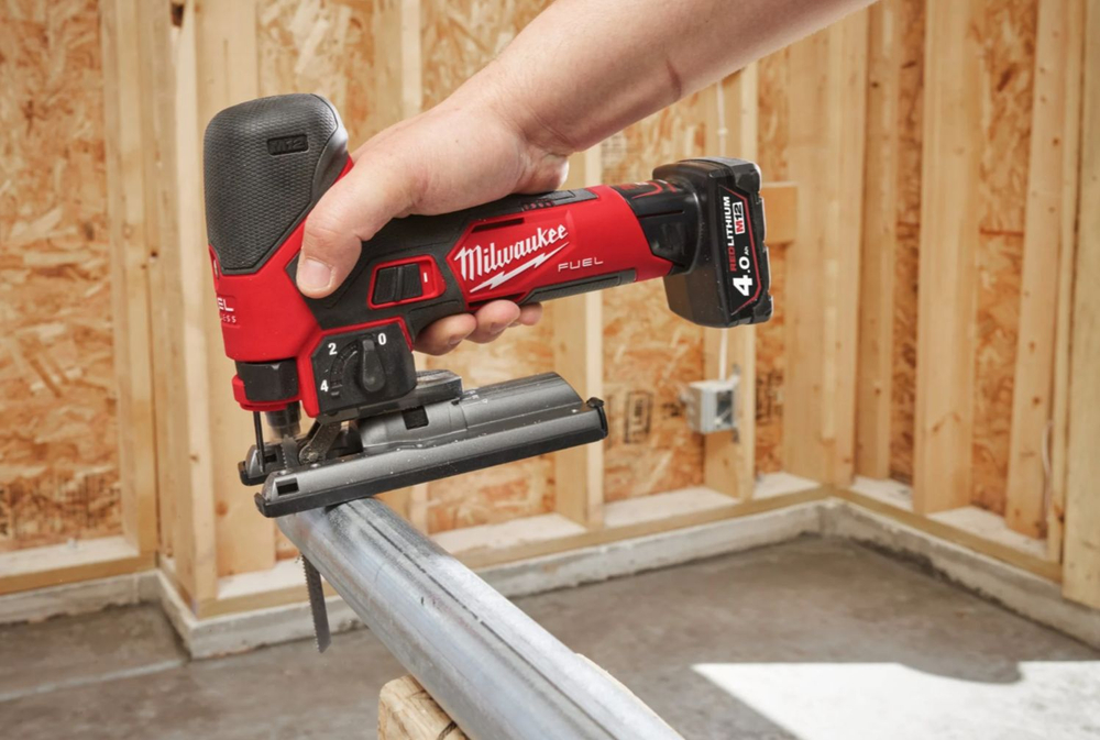 Аккумуляторный лобзик Milwaukee M12 FJS-422X, 4933500575