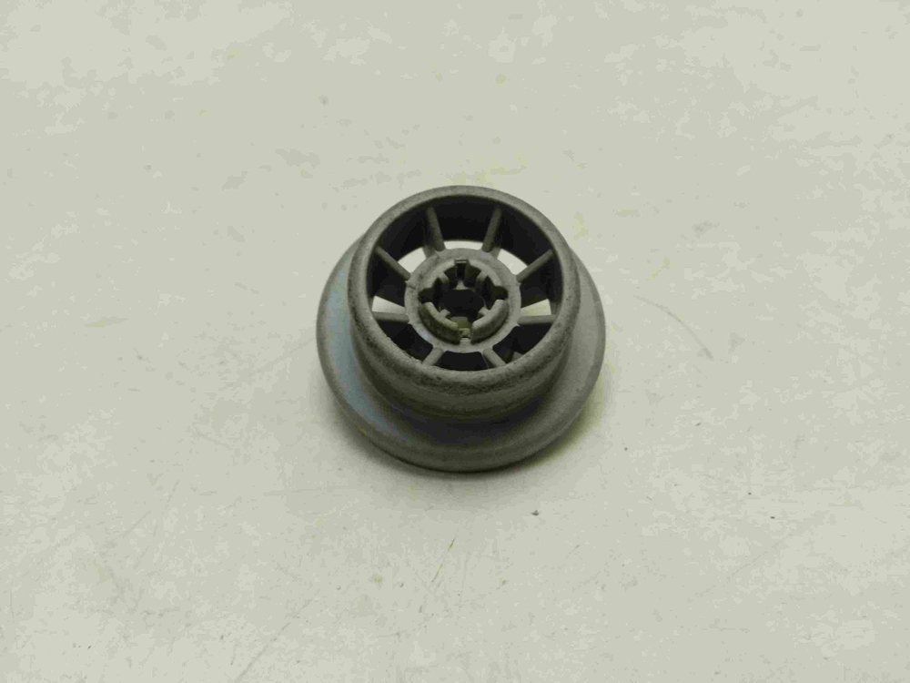 SGV57T13EU/05 ктп23 Ролик нижней корзины для посудомоечной машины Bosch SGV57T13EU/05 б/у
