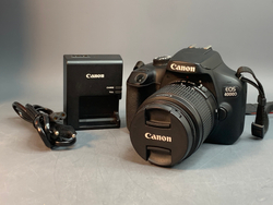 Canon EOS 4000D Kit 18-55mm 3.5-5.6 III 42.300 кадров