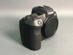 Canon EOS R