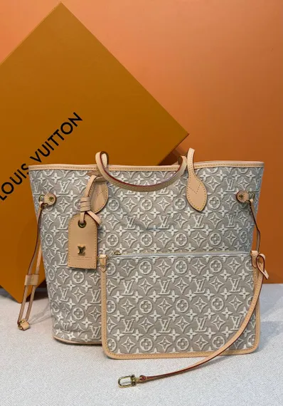 Сумка Louis Vuitton Neverfull MM