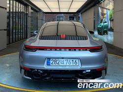 Porsche 911 Carrera — 2024