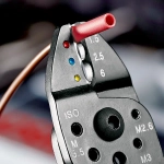Клещи зажимные для опрессовки чёрное лакирование 240 мм Knipex 97 22 240 SB