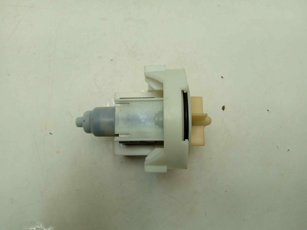 WIS24140OE/47 кт173 Сливной насос для стиральной машины Bosch WIS24140OE/47 б/у
