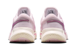 Женские теннисные кроссовки Nike Zoom GP Challenge 1.5 Premium - pearl pink/light magenta/pink foam chalk