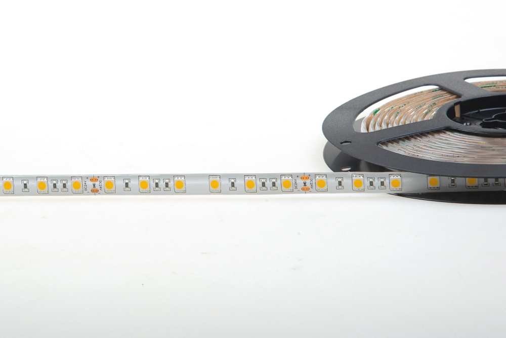 Лента светодиодная SMD нейтральная DC24V 14, 4W/m 4000K 1080Lm/m 60д/м CRI>95 IP65,  упаковка 5 метров,  ширина 10мм,  высота 2мм,  самоклейкая
