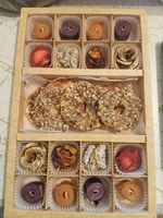 Коробка для 8 + 8 конфет + шоколад, с окном, белая 30×19.5×3 см